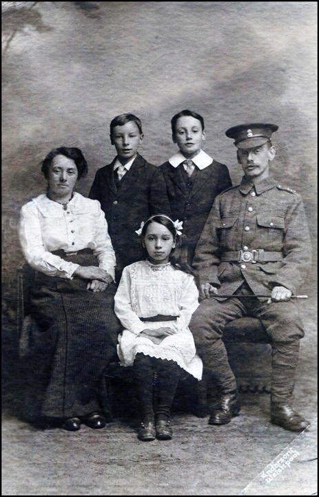 228 WWI Welshpool family
